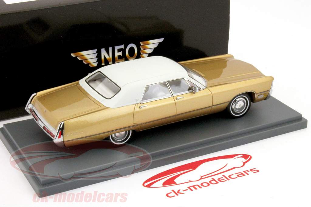 克莱斯勒帝国轿车金色金属理学1:43