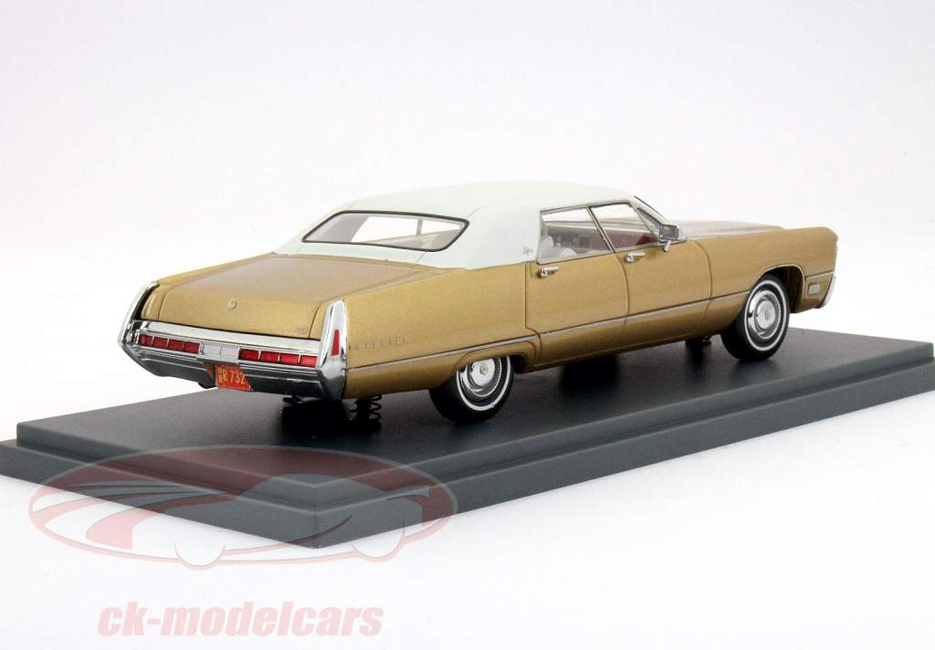 克莱斯勒帝国轿车金色金属理学1:43