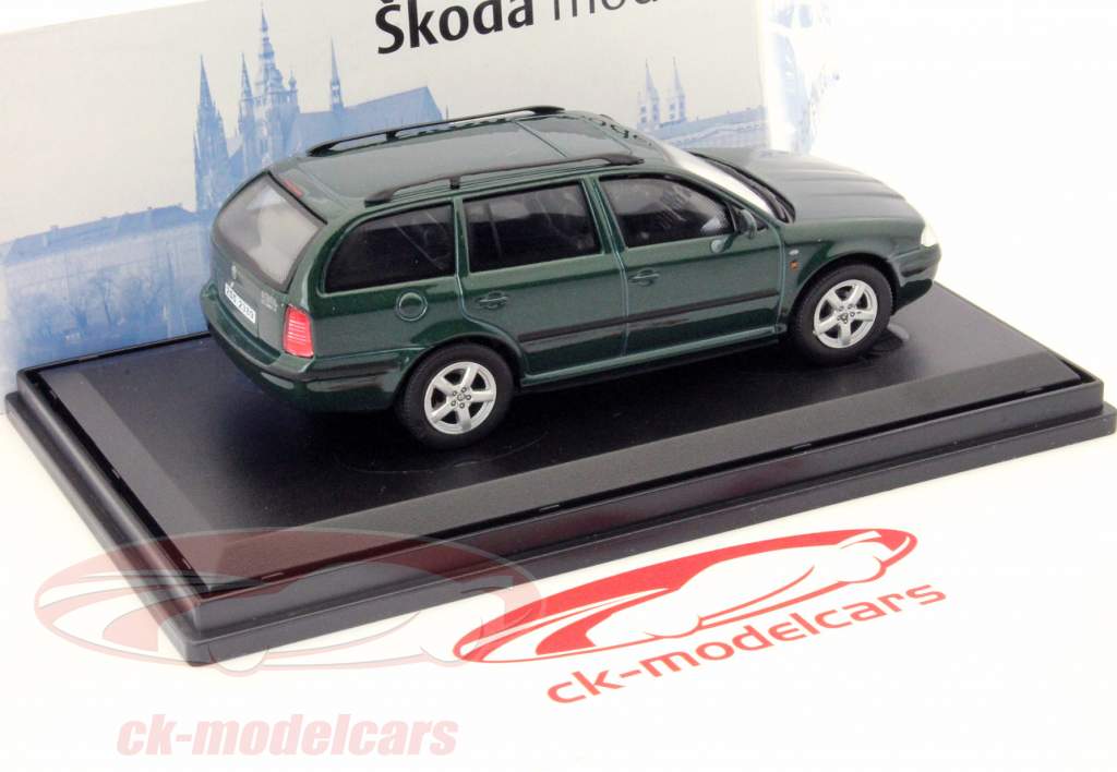 Skoda Octavia Combi Jaar 2000 groene 1:43 Abrex