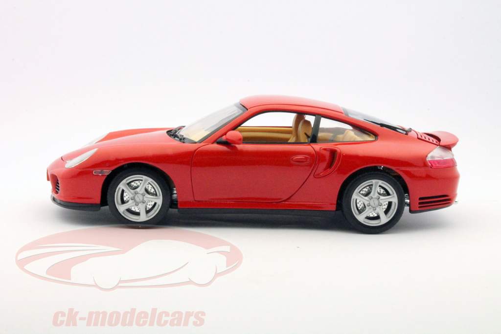 保时捷911（996）涡轮增压2000年红1:18威力