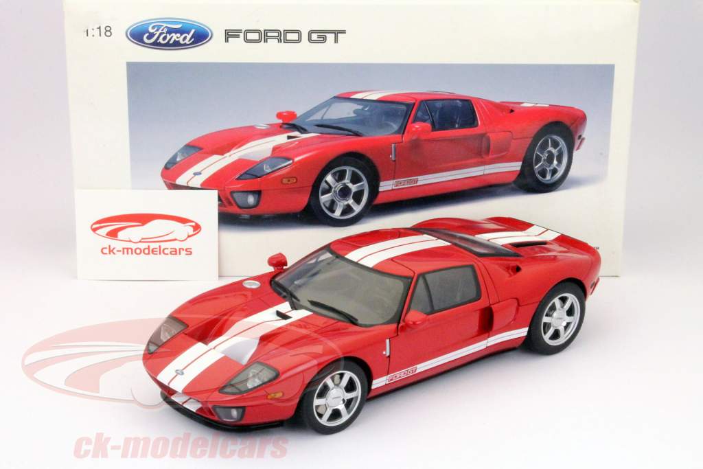 Ford GT rojo 1:18 AUTOart