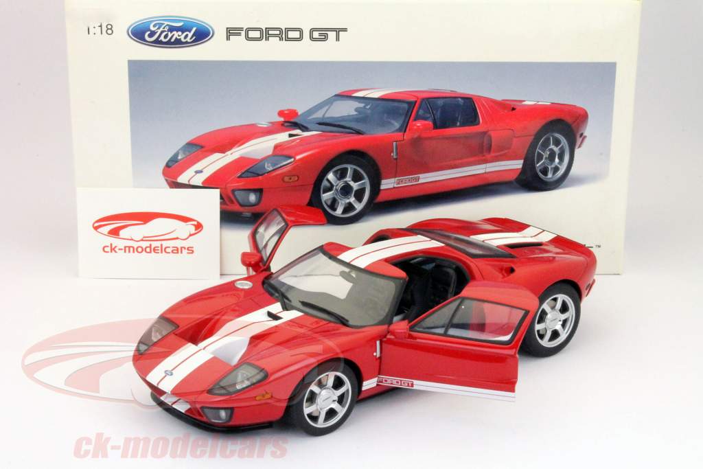 Ford GT rojo 1:18 AUTOart