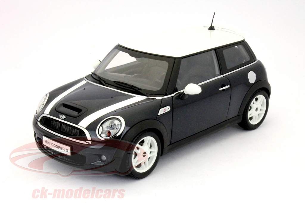 1:18 Kyosho Mini Cooper S