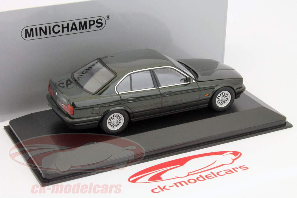 BMW M5 (E34) 1/43 スケールモデル BMW M5 (E34) 1/43 スケールモデル Bmw M5 E34 1:43 Neo Green