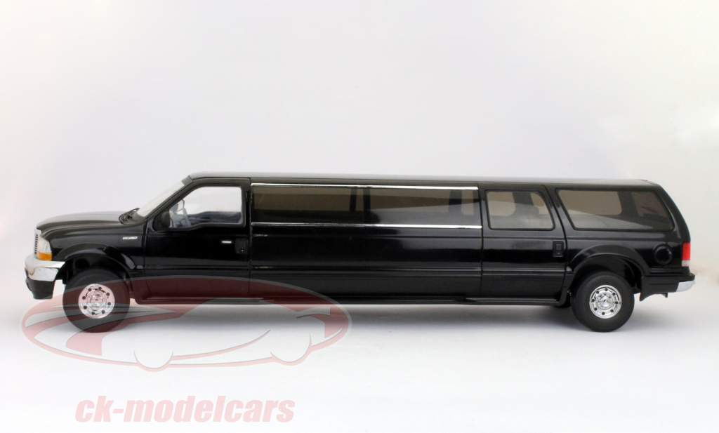 Ford Excursion Limousine 2002 black 1:18 SunStar
