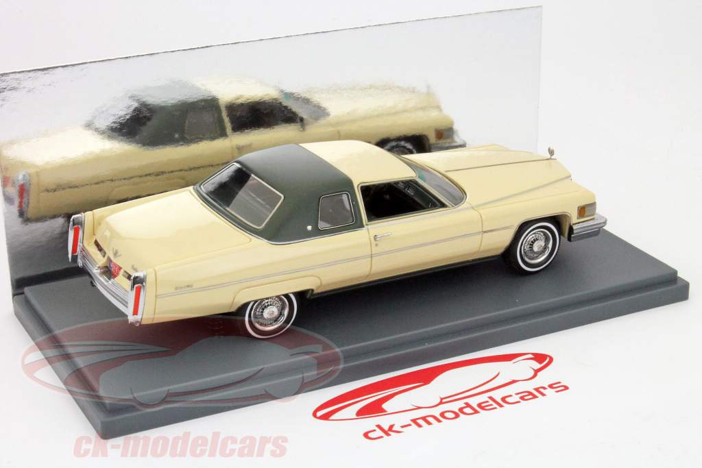 キャデラッククーペ·デ·ヴィルベージュ午前1時43ネオ