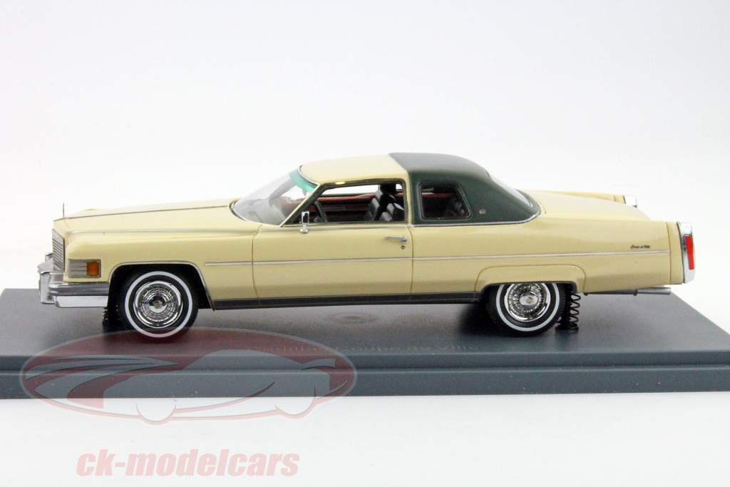 キャデラッククーペ·デ·ヴィルベージュ午前1時43ネオ