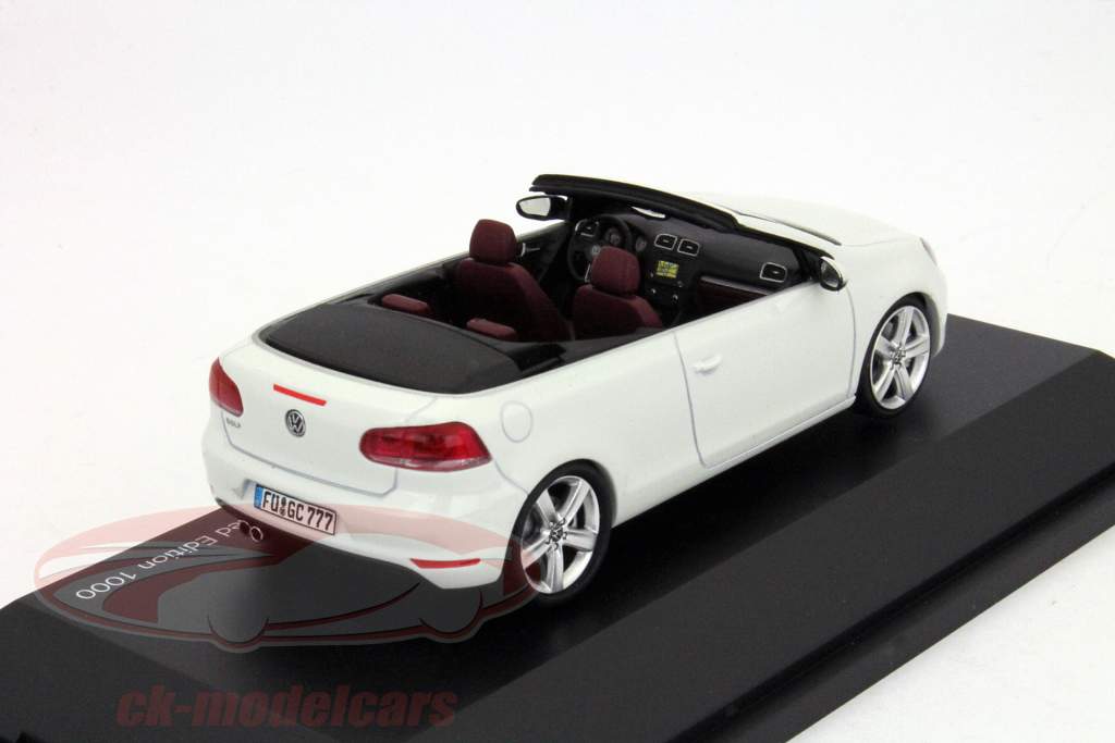 大众汽车大众高尔夫6敞篷版2013年白1:43旭格