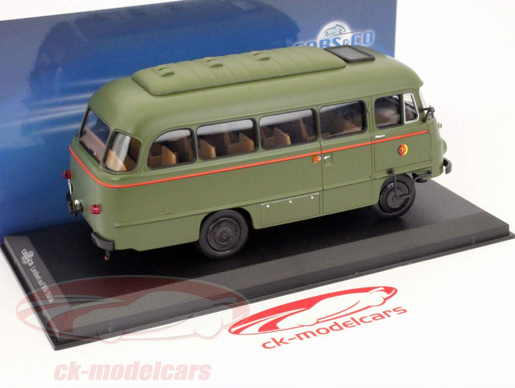 ROBUR LO 3000北越军队墨绿色1:43 IXO