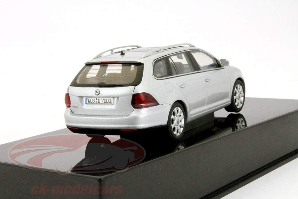 AUTOA​​RT大众高尔夫Variant银1:43