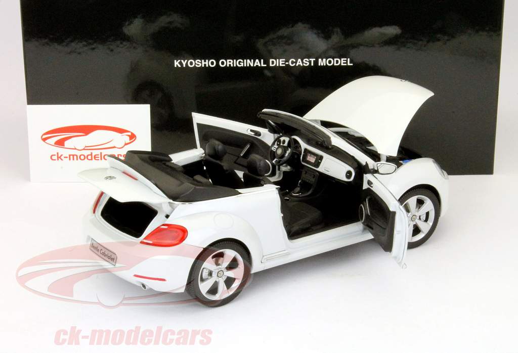 Kyosho 1:18 Volkswagen VW Beetle Convertible Year 2013 white