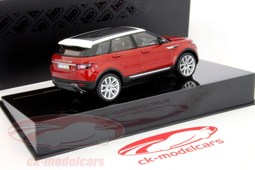 Range Rover Evoque anno 2011 rosso 1:43 Ixo