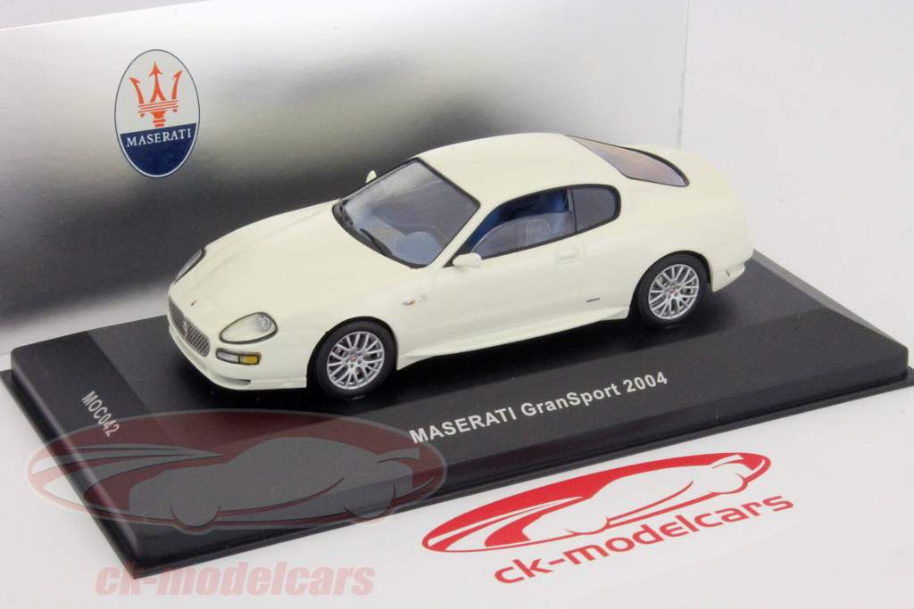 玛莎拉蒂大运动2004年白色1:43 IXO