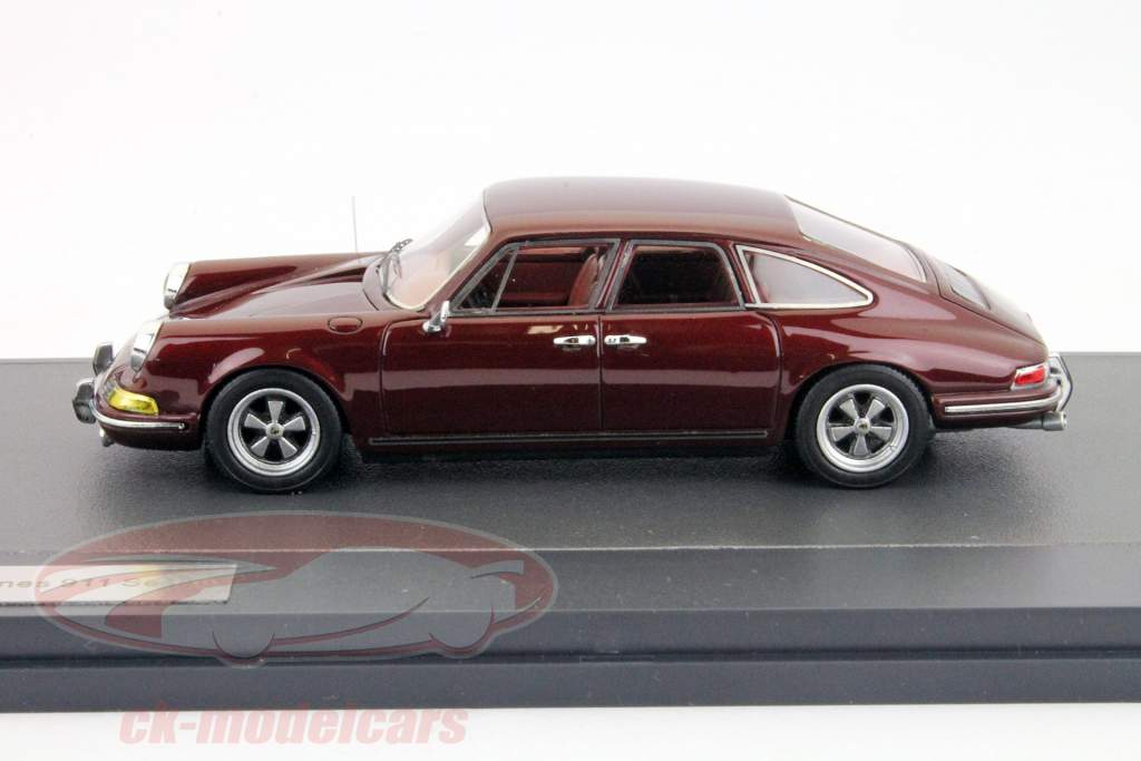 Matrix 1:43 ポルシェ911セダントラウトマン＆バーンズ1972 分赤