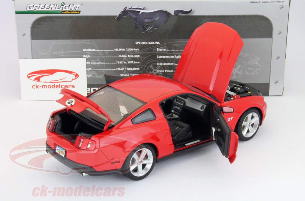 Ford Mustang GT, построенный в 2010 красного 1:18 Greenlight