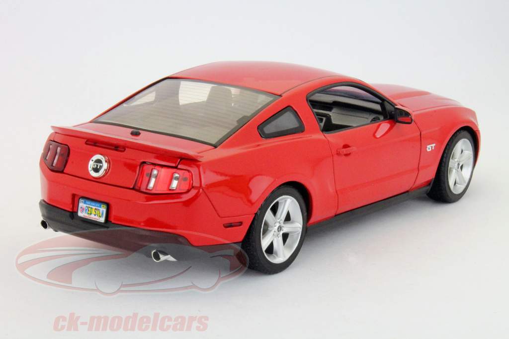 Ford Mustang GT construido en 2010 rojo 1:18 Greenlight