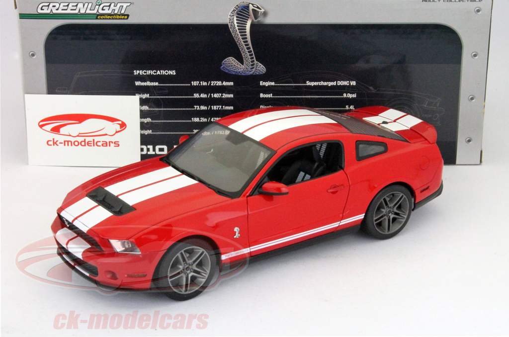 Ford Mustang Shelby GT500 Красный с белыми полосами 1:18 Greenlight