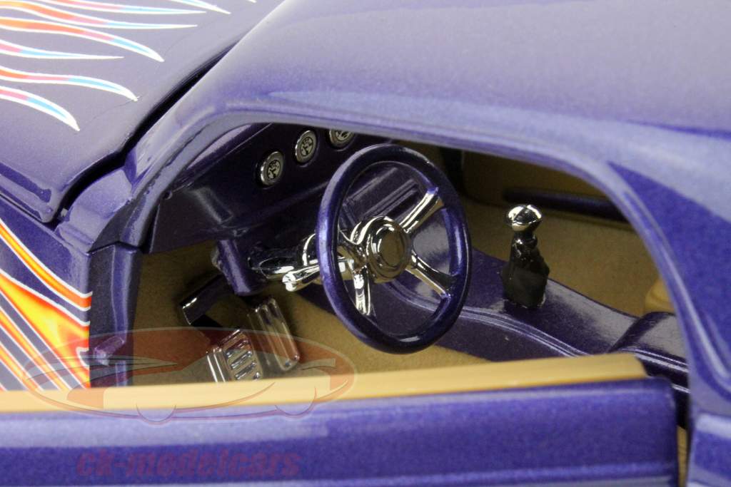 Форд Купе Год 1933 фиолетовый 1:18 Yat Ming