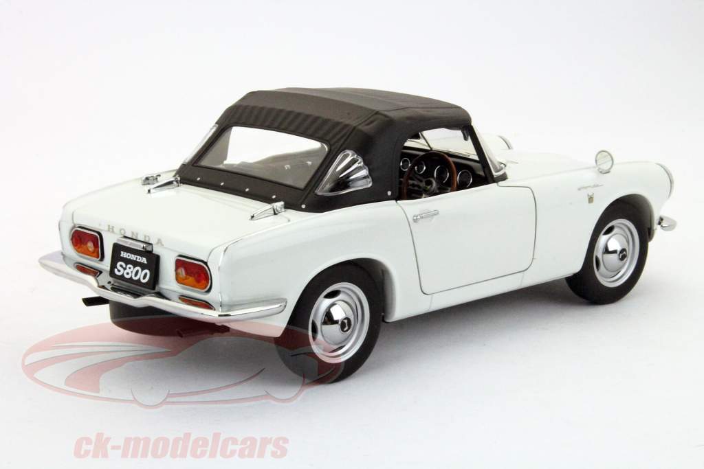 AUTOart 1:18 Honda S800 Roadster year 1966 white 73278 model