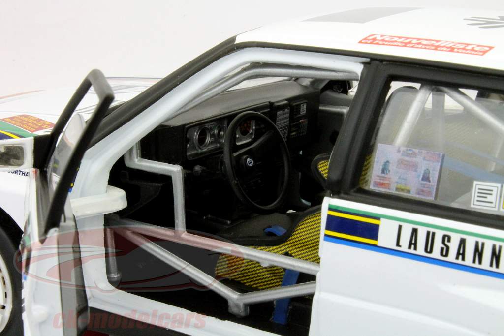 蓝旗亚Delta HF Integrale的第24蒙特卡洛拉力赛1990年鲁Corthay 1:18的SunStar