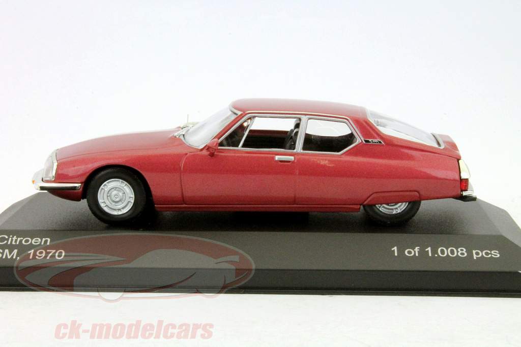 Citroen SM построен в 1970 году красный металлик 1:43 WhiteBox
