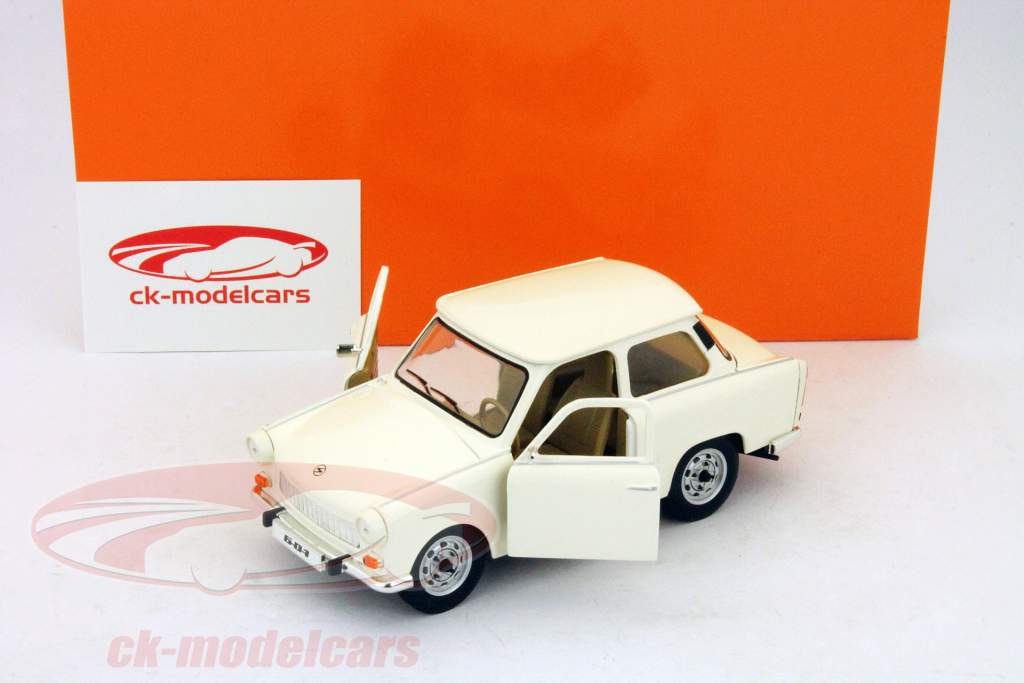 Трабант 601 белый 1:24 Yat Ming