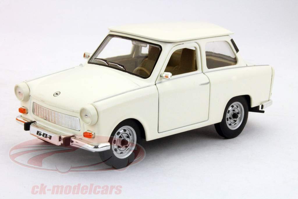 Трабант 601 белый 1:24 Yat Ming