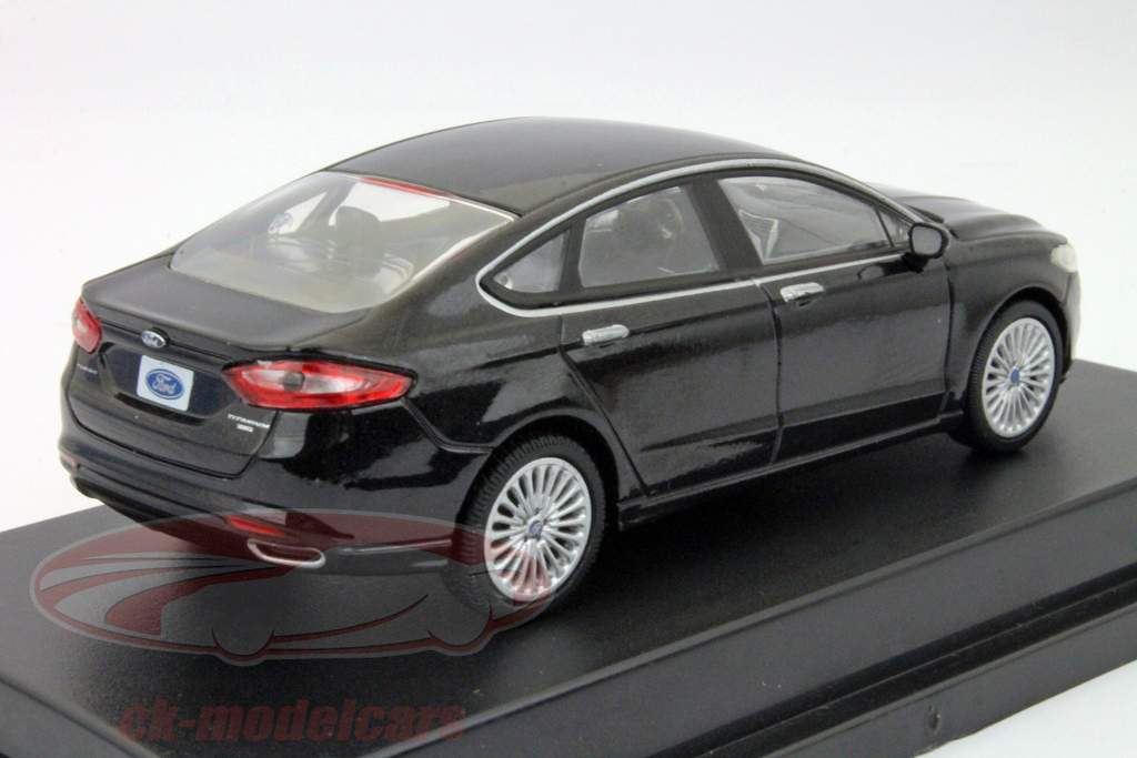 Ford Fusion Mondeo черный металлик 1:43 Greenlight