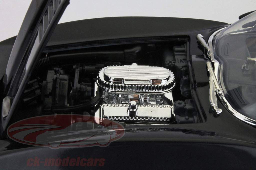 建于1961年鲭鲨1:18 Motormax