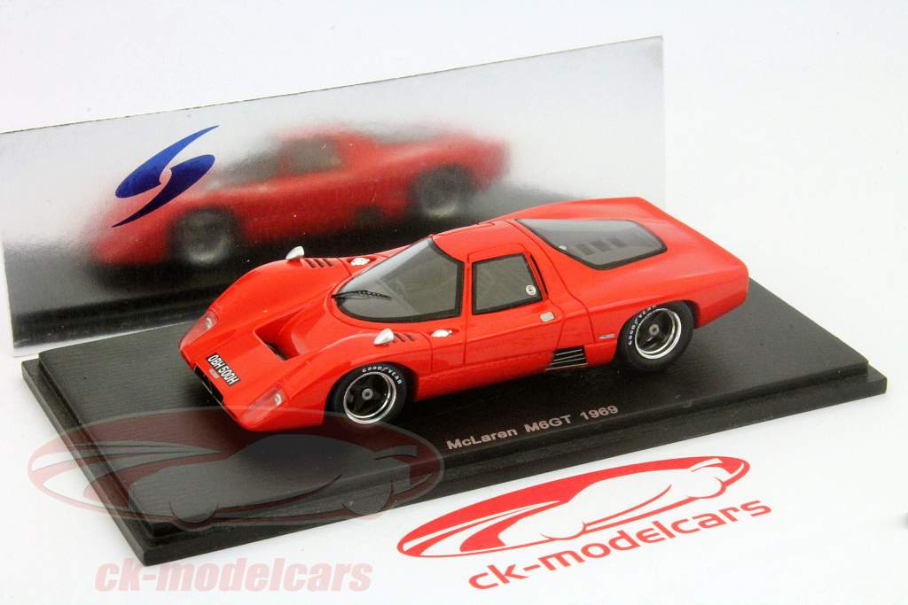 マクラーレン M6GT 年 1969 赤 1:43 Spark