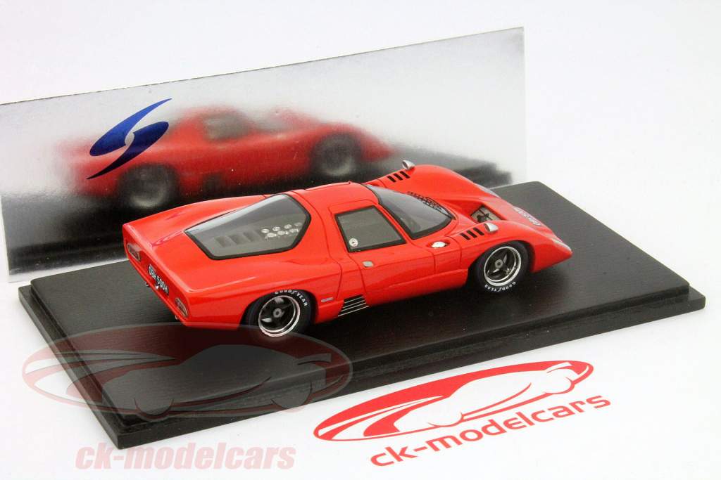 マクラーレン M6GT 年 1969 赤 1:43 Spark
