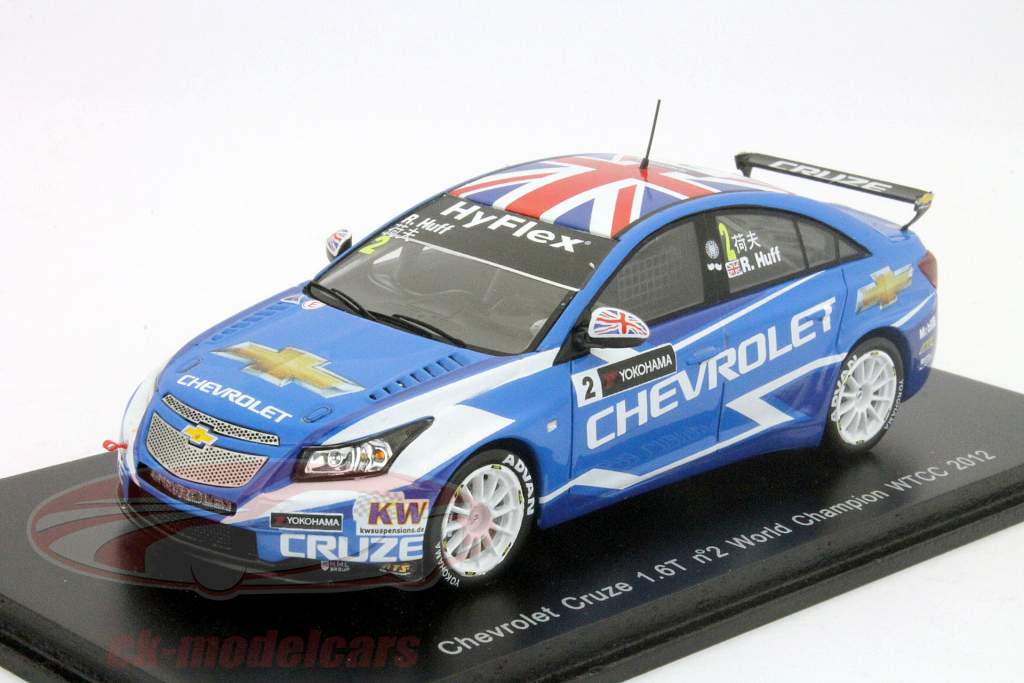 雪佛兰科鲁兹1.6T＃2 2012 WTCC世界冠军侯夫（Rob Huff）1:43星火