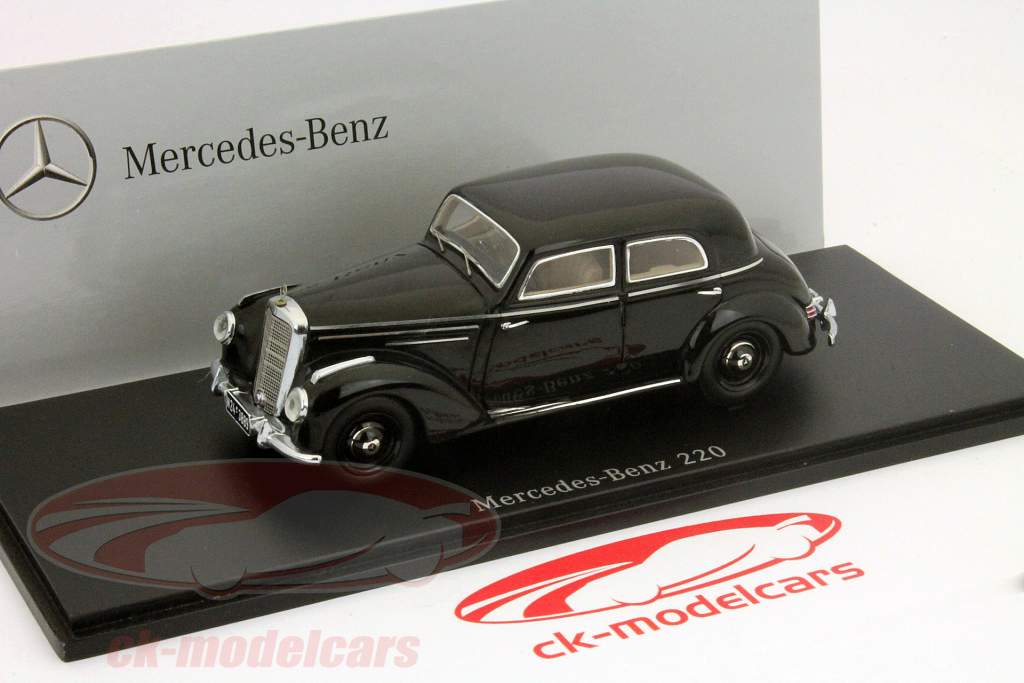 Mercedes-Benz 220 nero 1:43 Spark