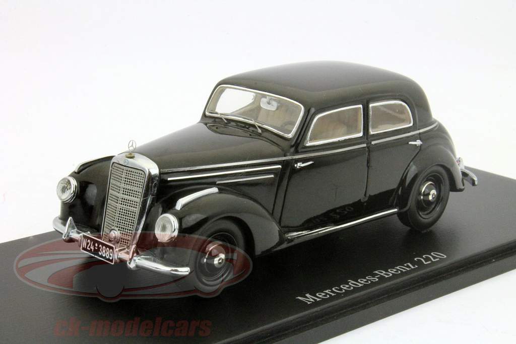 Mercedes-Benz 220 nero 1:43 Spark