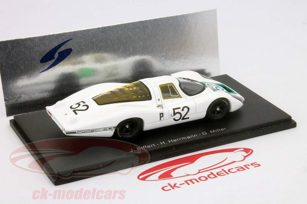 ポルシェ907＃52 2場所24デイトナ1968シフェール、ヘルマン1時43分スパーク