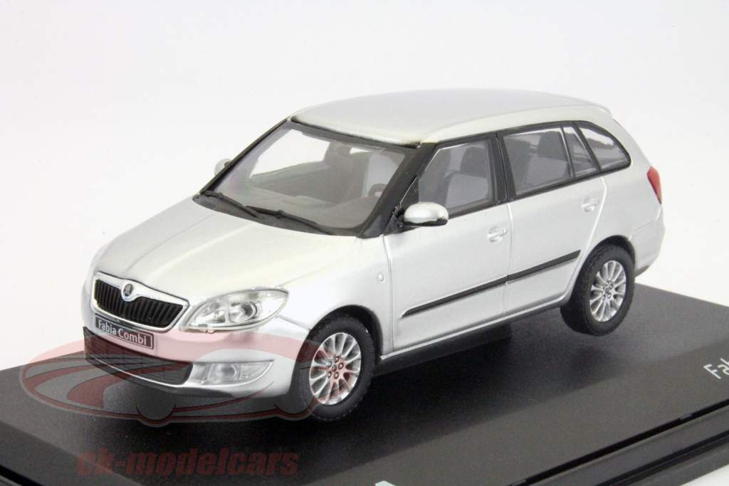 Skoda Fabia Combi construido en 2010 silver 1:43 Abrex