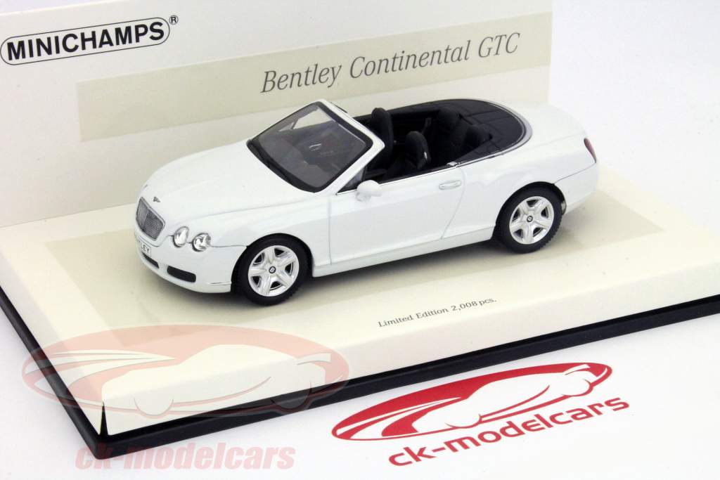 ベントレーコンチネンタルGTC 2007ホワイト1時43ミニチャンプスで構築