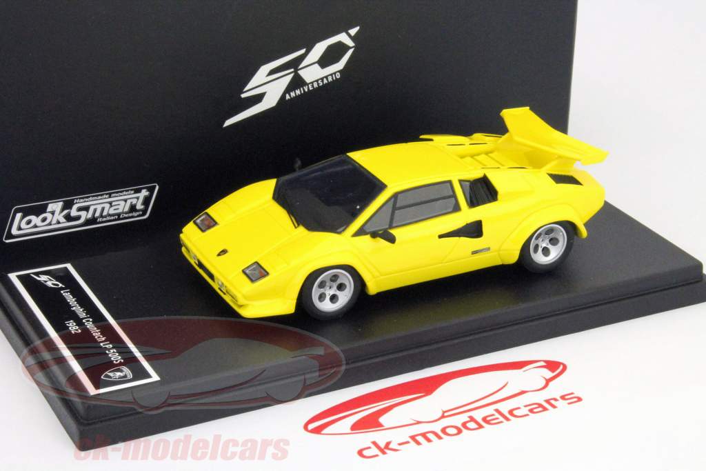 Lamborghini Countach LP 500S 1982 gele 1:43 LookSmart