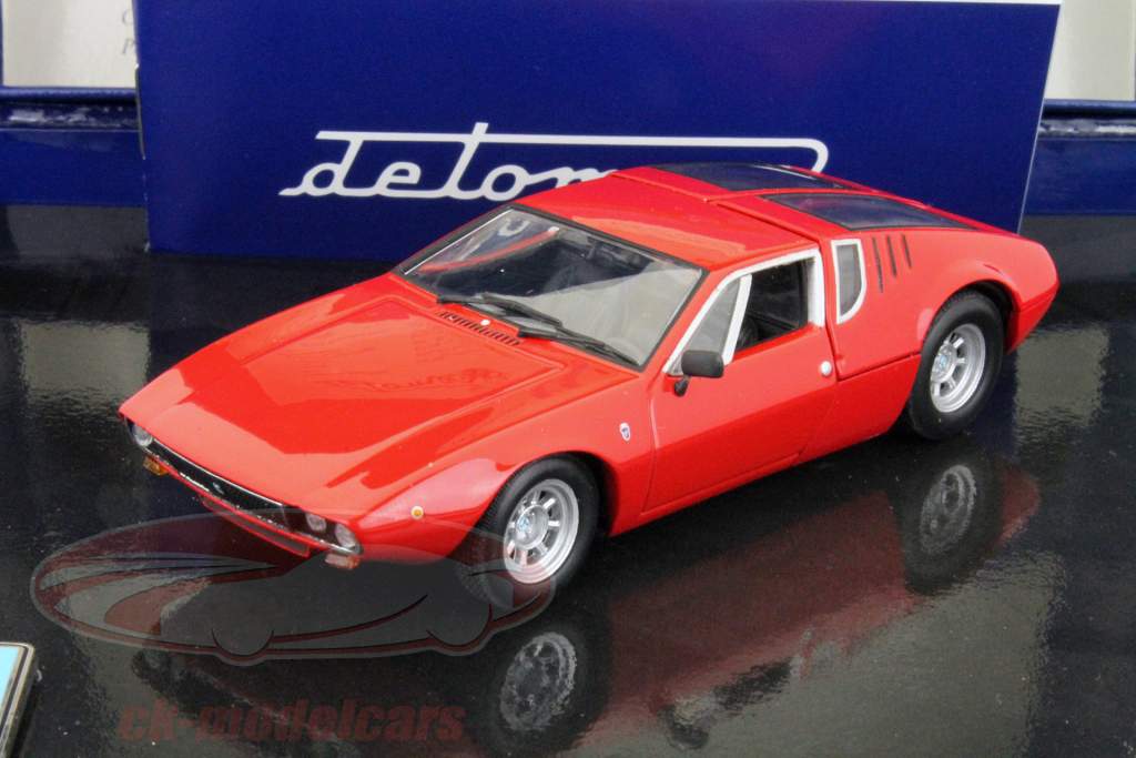 De Tomaso Mangusta 1969 rosso 1:43 Minichamps