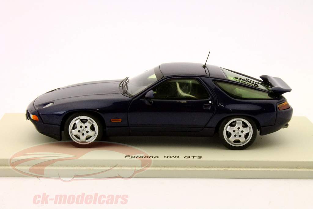 Porsche 928 GTS 1992 1:43 Spark