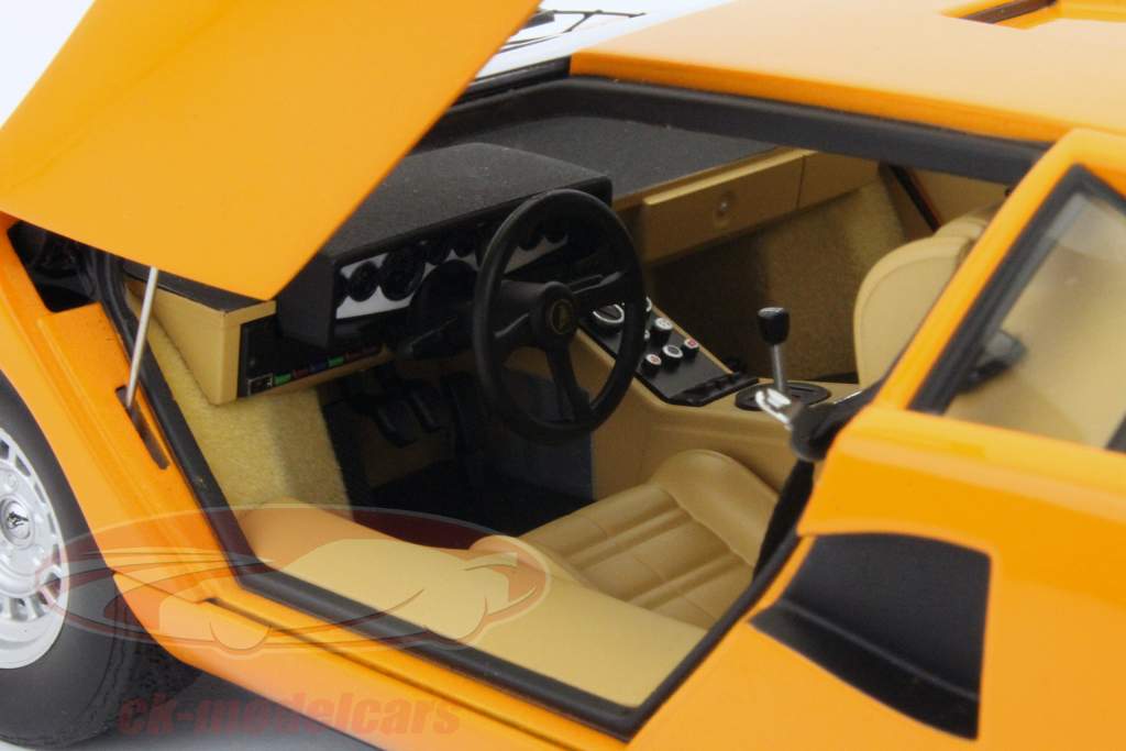 Lamborghini Countach LP400 1974 Laranja 1:18 AUTOart