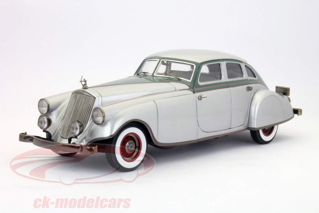 Pierce Arrow Silver Arrow Signature Models 1933 1:18