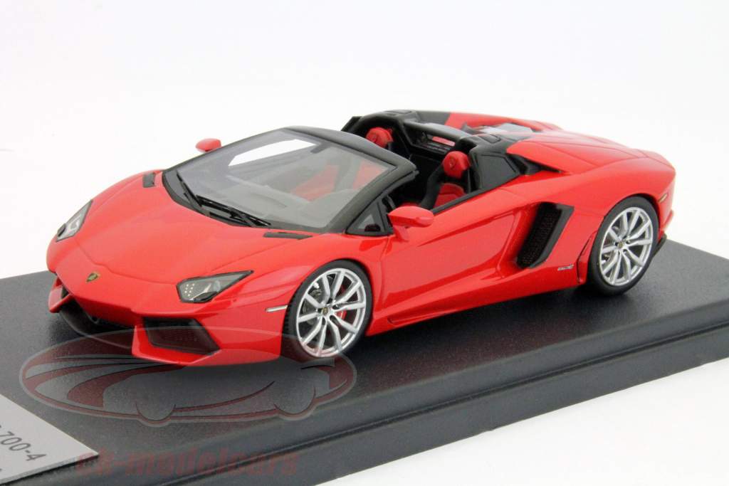 ランボルギーニアヴェンタドールLP700-4ロードスター2012年赤1時43 LookSmart社