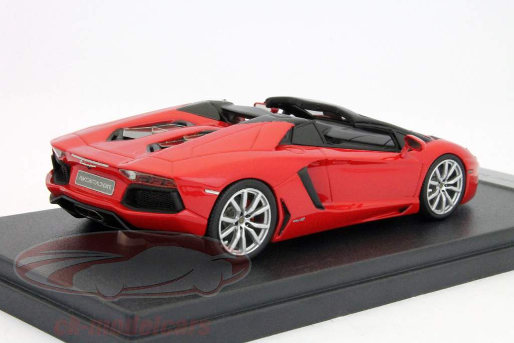ランボルギーニアヴェンタドールLP700-4ロードスター2012年赤1時43 LookSmart社