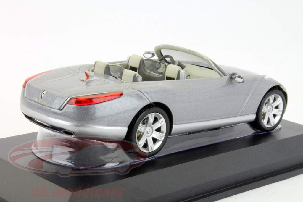 Neptaルノーコンセプトカーパリ2006銀一時43完成モデル