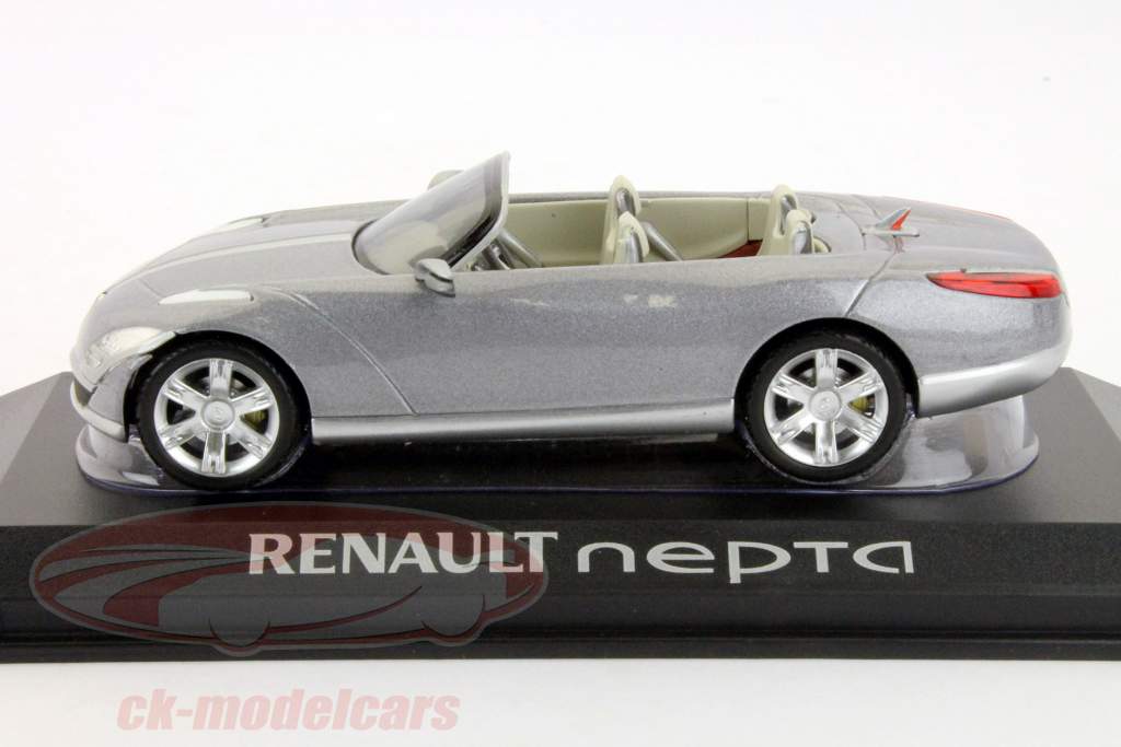 Neptaルノーコンセプトカーパリ2006銀一時43完成モデル