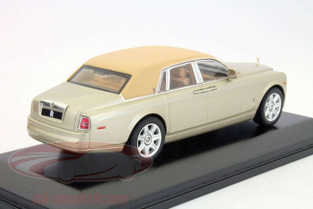 Rolls Royce Phantom bouwjaar 2009 goud metallic 1:43 Ixo