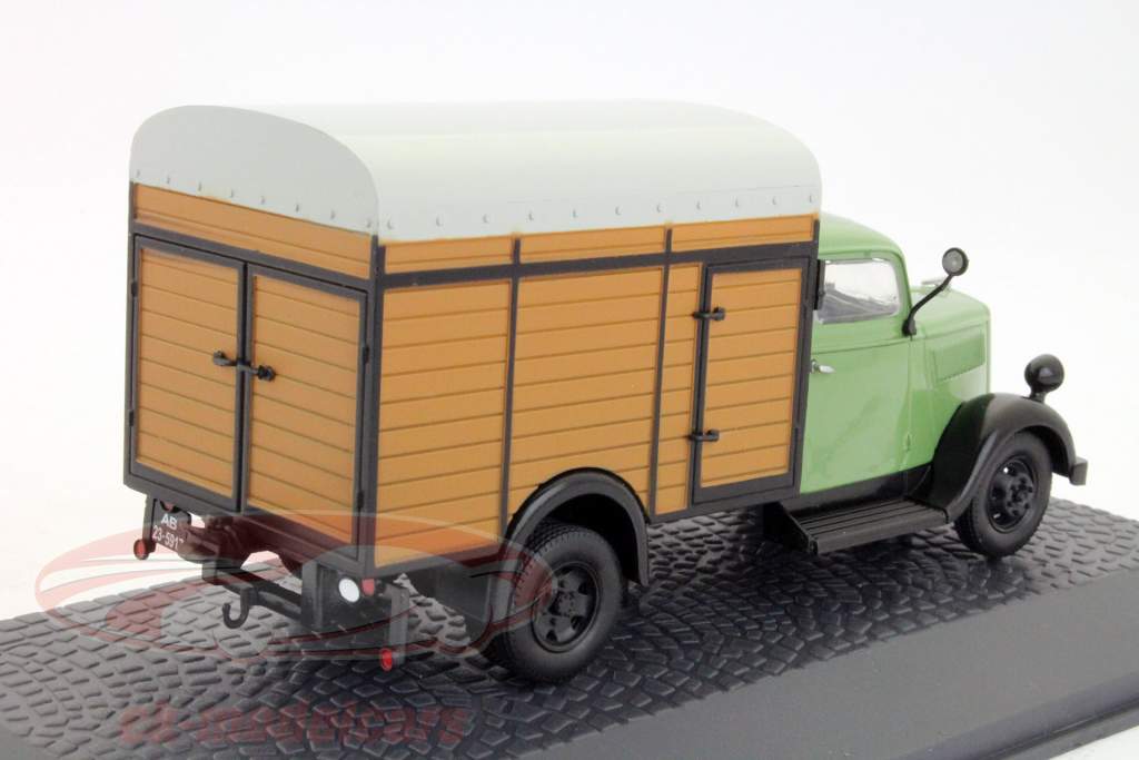 Opel Blitz construite en 1949 01h43 vert Atlas