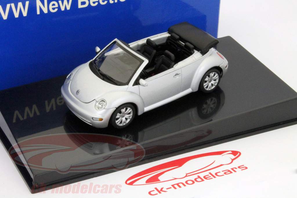 Volkswagen VW New Beetle 敞篷车 （类型 9C) 反射银 金属 1:43 AutoArt