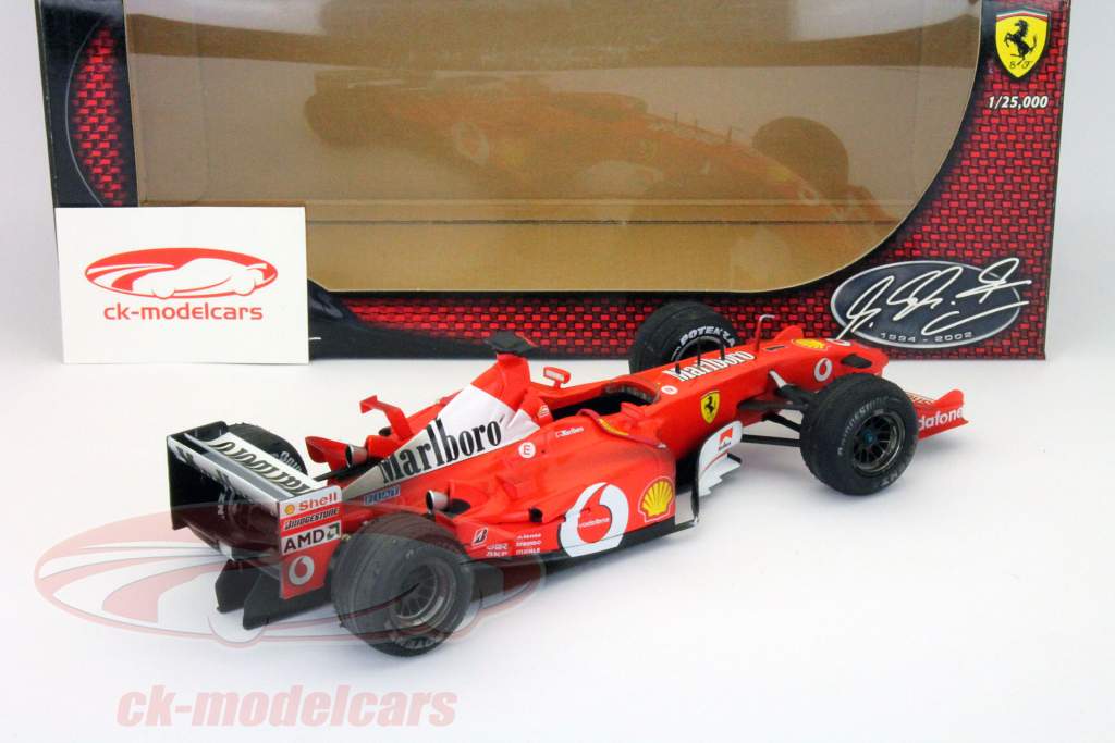 Michael Schumacher, da Ferrari F2001 Fórmula 1 2001 Hot Wheels 1:18